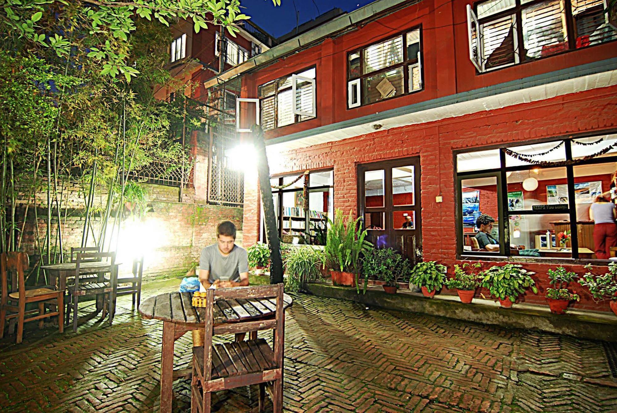 Kathmandu Garden House Catmandu Exterior foto